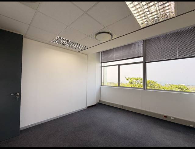 152M² OFFICE TO LET IN UMHLANGA RIDGE